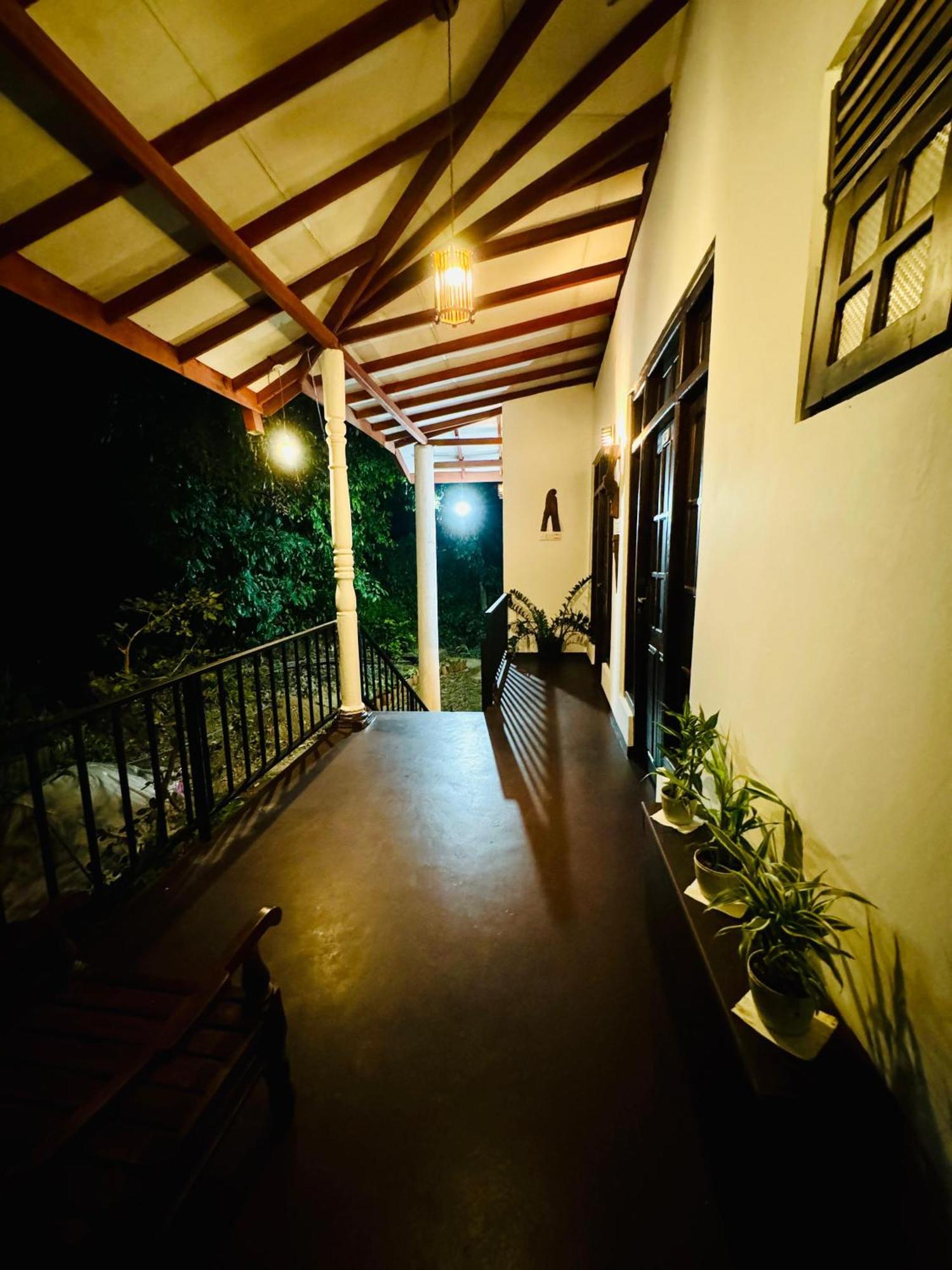 Rock Grand View Hotel Ella Exterior photo